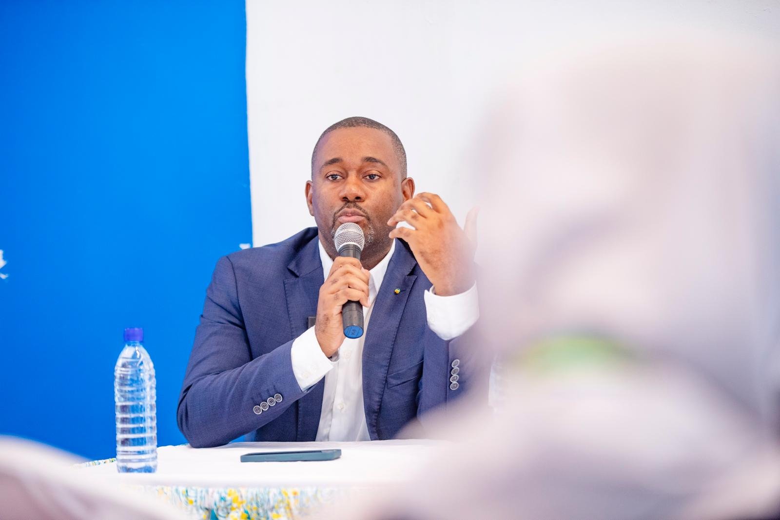 Lancement du parti "Les Engagés" : Ike Ngouoni veut réconcilier les Gabonais avec la politique