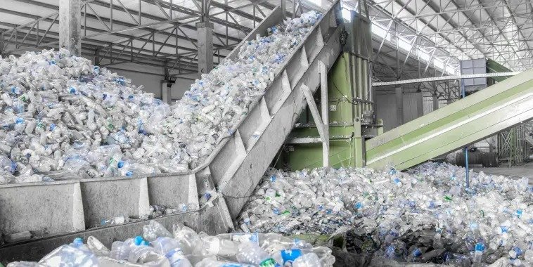 Gabon : vers une révolution écologique avec la première usine africaine de recyclage plastique