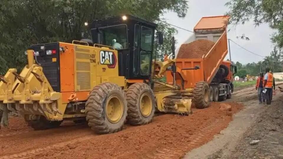  Anges Kevin NZIGOU présent la vision de la plateforme