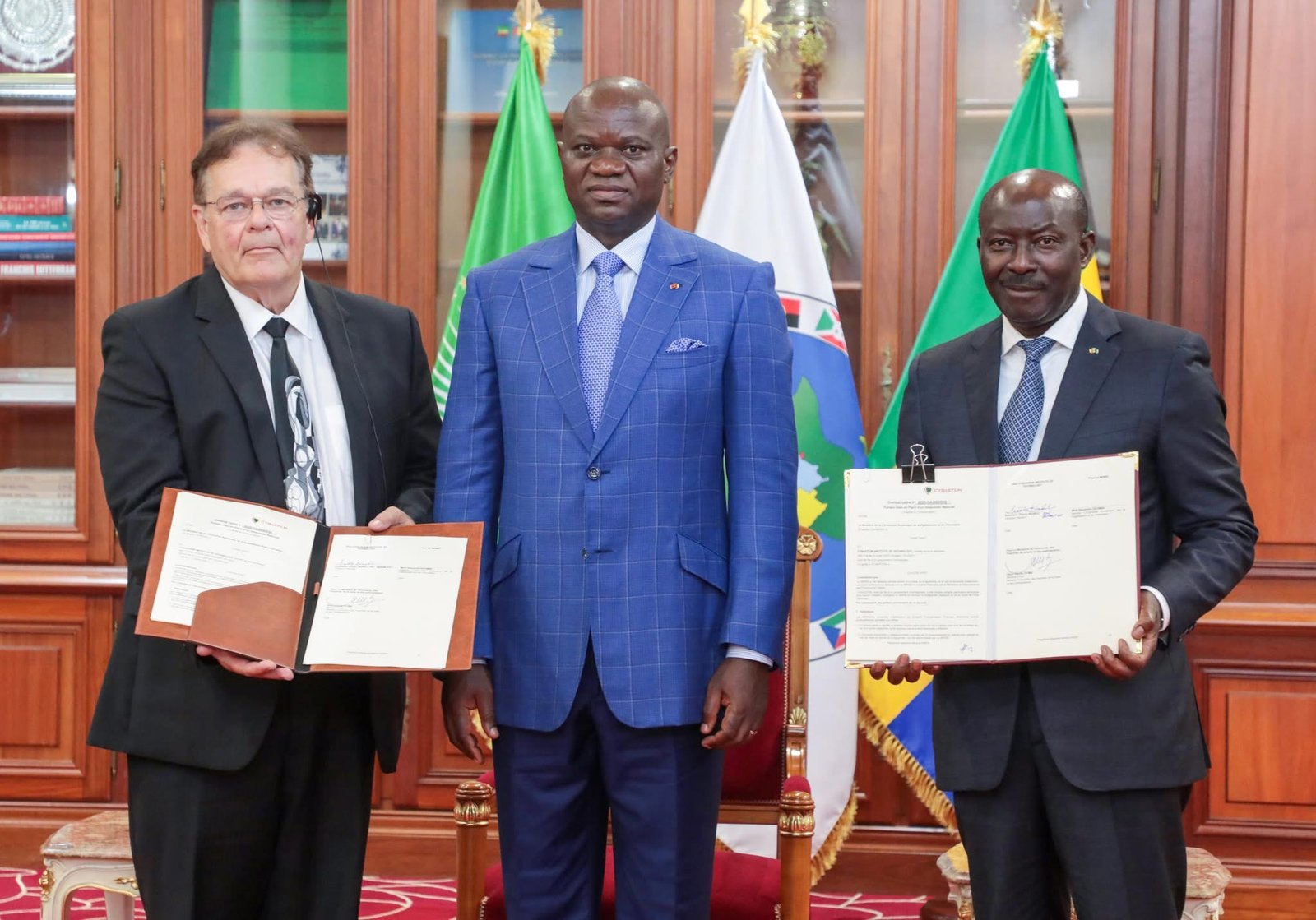 Souveraineté numérique : le Gabon franchit un cap avec la signature d’une convention pour la création d’un Data Center national