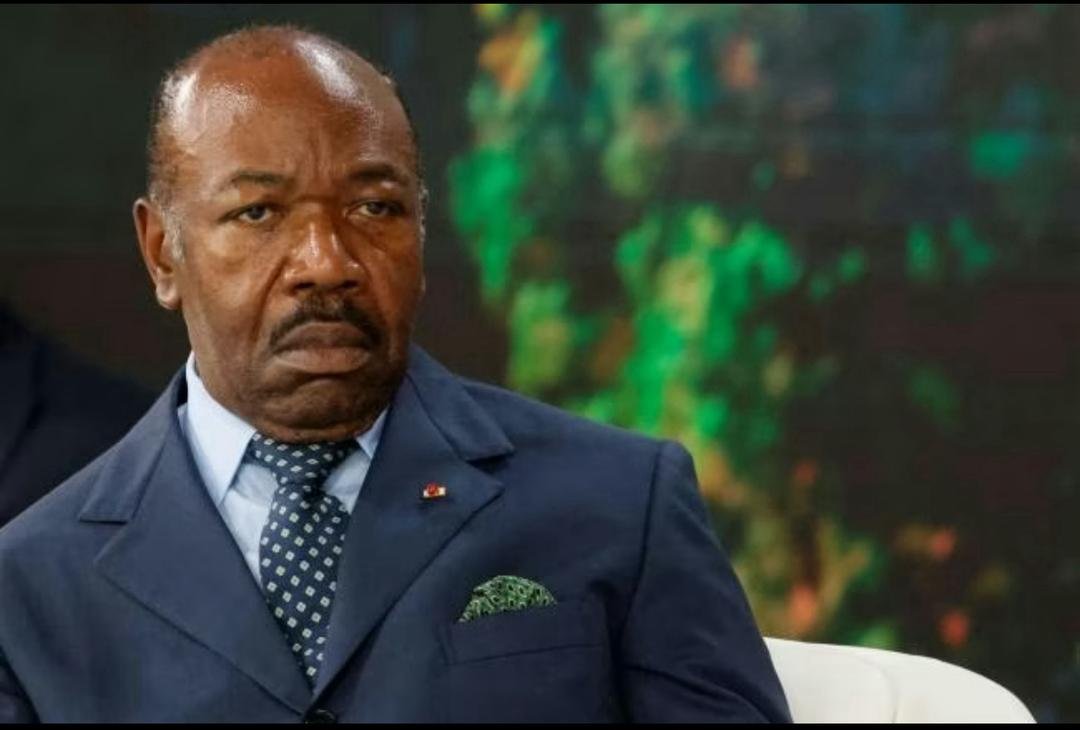 Ali Bongo auditionné à Paris : l’ex-président gabonais accuse ses geôliers de séquestration et tortures après le coup d’État