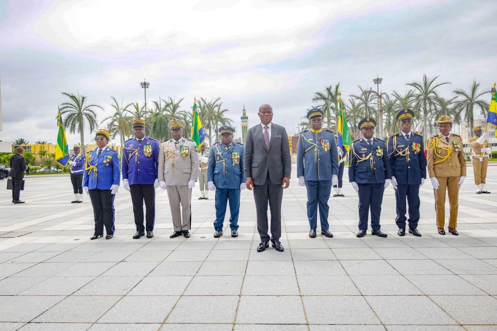 Le Président Brice Clotaire Oligui Nguema élève neuf officiers généraux gabonais : une reconnaissance pour l’engagement et la loyauté
