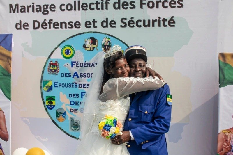Mariages collectifs au sein des FDS : un engagement fort pour protéger les femmes, les enfants et le foyer gabonais