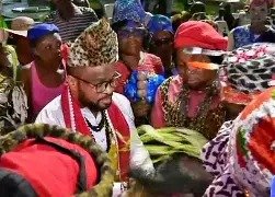 Gabon : le Conseil national des rites et traditions invite les féticheurs étrangers à cesser leurs activités