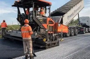 Routes du Gabon : Oligui Nguema veut faire mieux que ses prédécesseurs et bitumer 3 000 km de routes d’ici 2032
