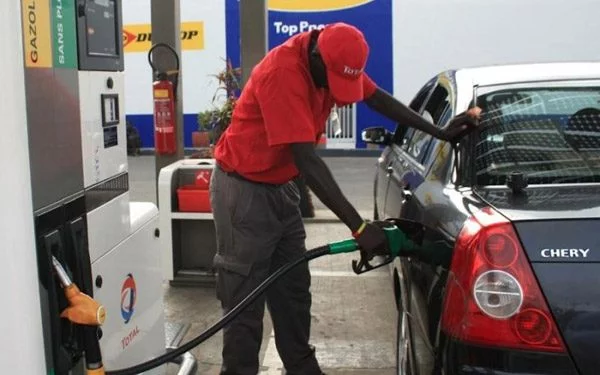 Stations-service et transport pétrolier : le gouvernement réserve plus de 900 emplois aux Gabonais
