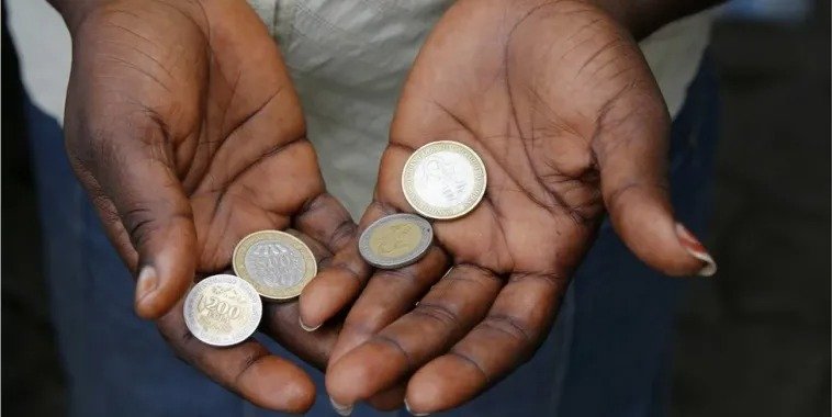 Pénurie de pièces de monnaie : les mendiants, les grands gagnants ?