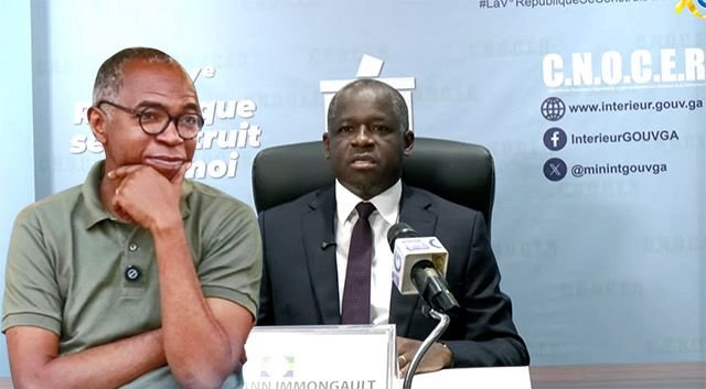  Anges Kevin NZIGOU présent la vision de la plateforme