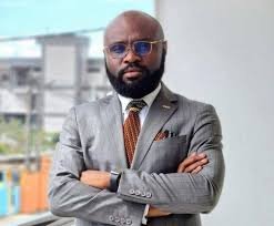  Anges Kevin NZIGOU présent la vision de la plateforme