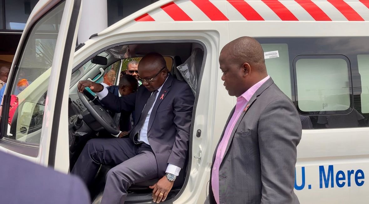  Anges Kevin NZIGOU présent la vision de la plateforme