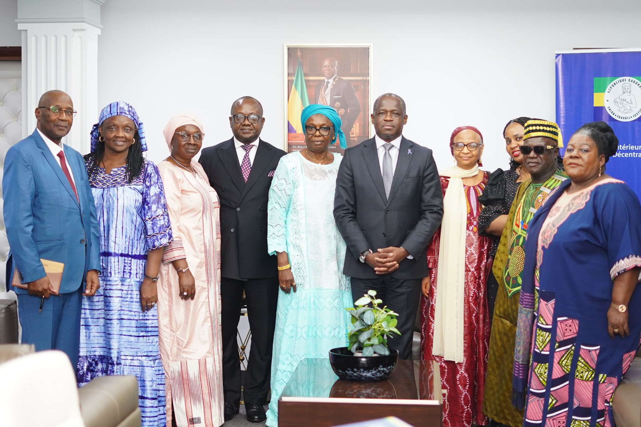 Transition politique : la Guinée s’inspire du modèle gabonais pour ses prochaines élections