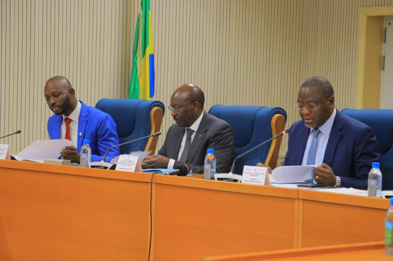 Assemblée nationale : le projet de loi sur la Société Lancaster Re-Ndama défendu par le Ministre d’État