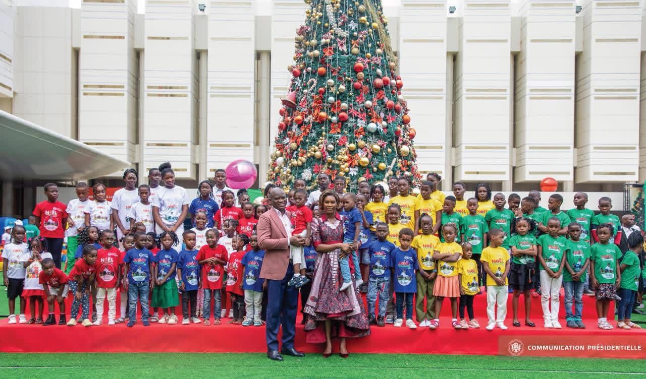 Noël Ensemble : Plus de 30 000 cadeaux offerts aux enfants par le Président Oligui Nguema et la Première Dame