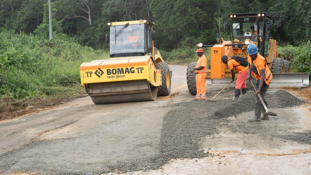 Piteux état des routes du Moyen-Ogooué : le gouvernement à pied d'ouvre pour une solution provisoire