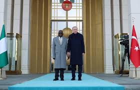 Nigéria : un faux pas présidentiel qui ravive les interrogations sur l’état de santé du président