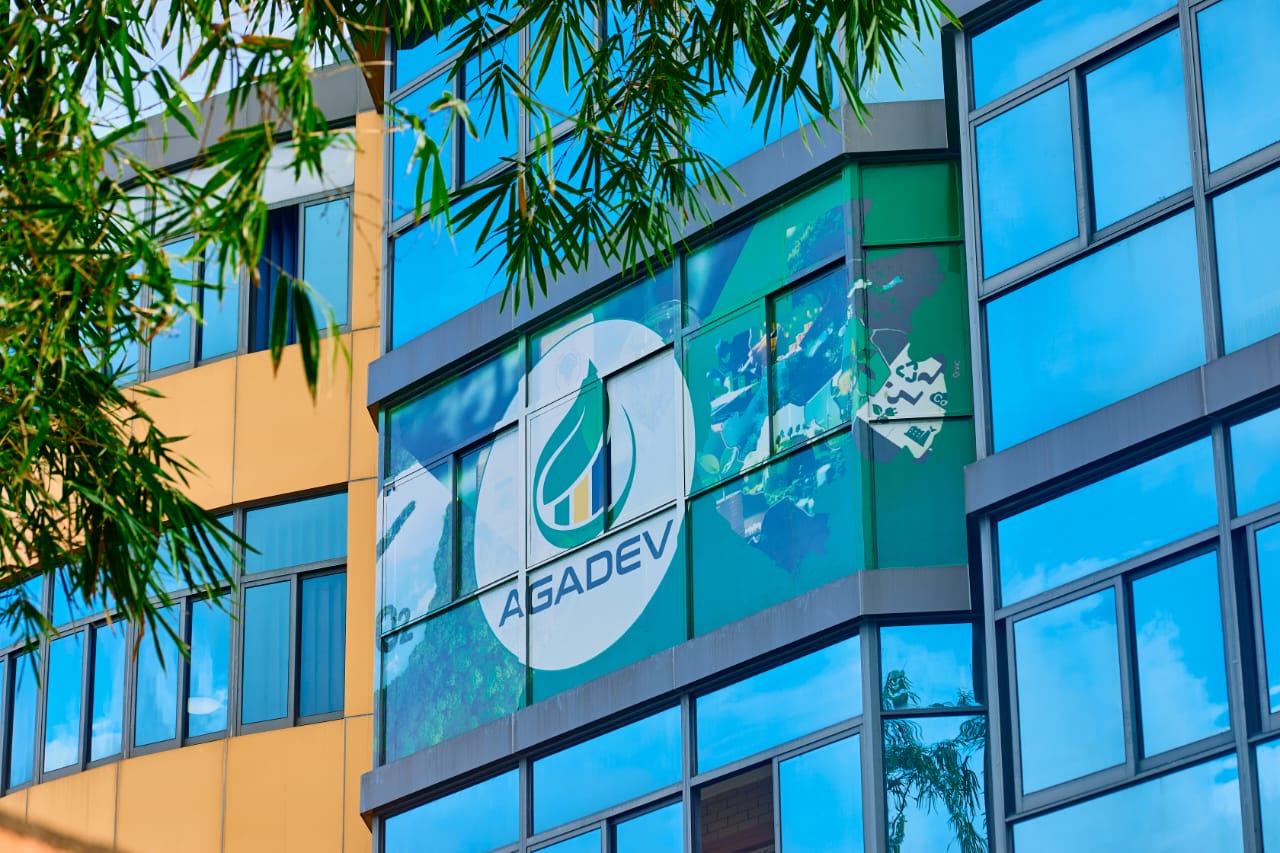  Anges Kevin NZIGOU présent la vision de la plateforme