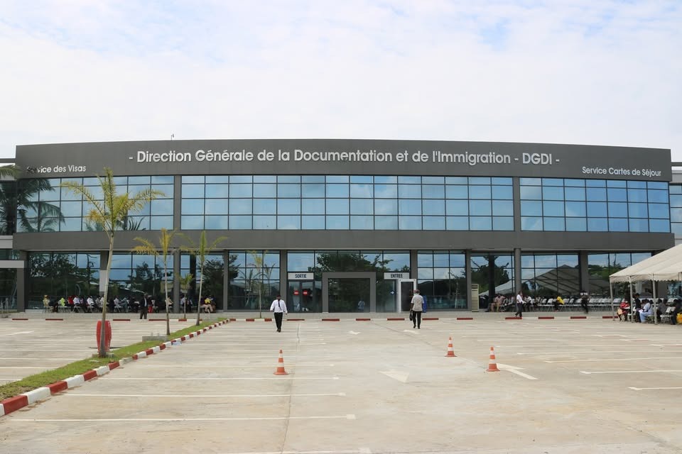  Anges Kevin NZIGOU présent la vision de la plateforme