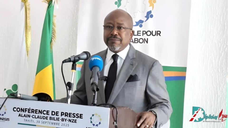  Anges Kevin NZIGOU présent la vision de la plateforme