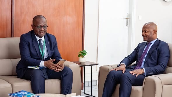 Emploi et entrepreneuriat : le PNPE et AFG Bank en discussion.