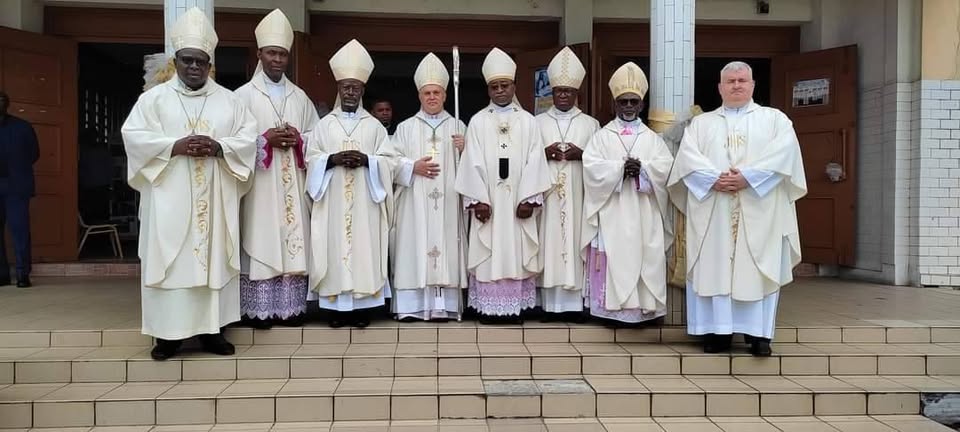 Semaine Sainte et préparation de Paques : jeudi et vendredi déclarés fériés