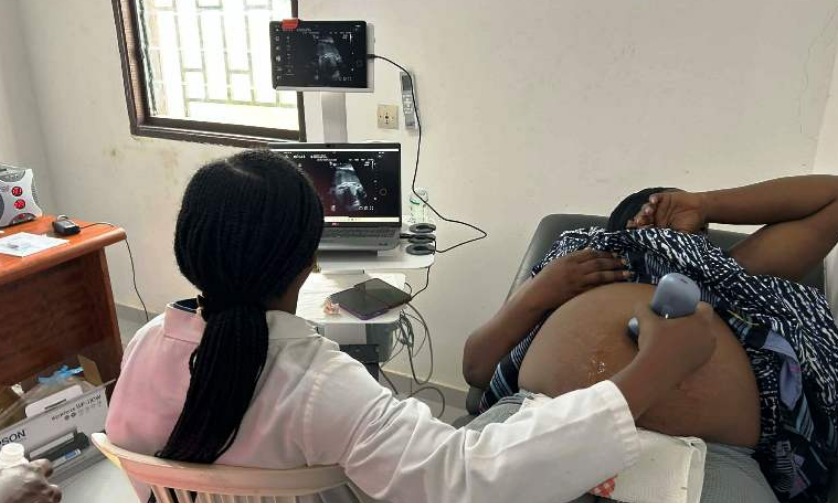 Parlons de nos provinces : à Mandji, la télémédecine met fin à un long parcours du combattant pour les femmes enceintes