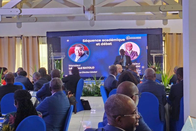  Anges Kevin NZIGOU présent la vision de la plateforme