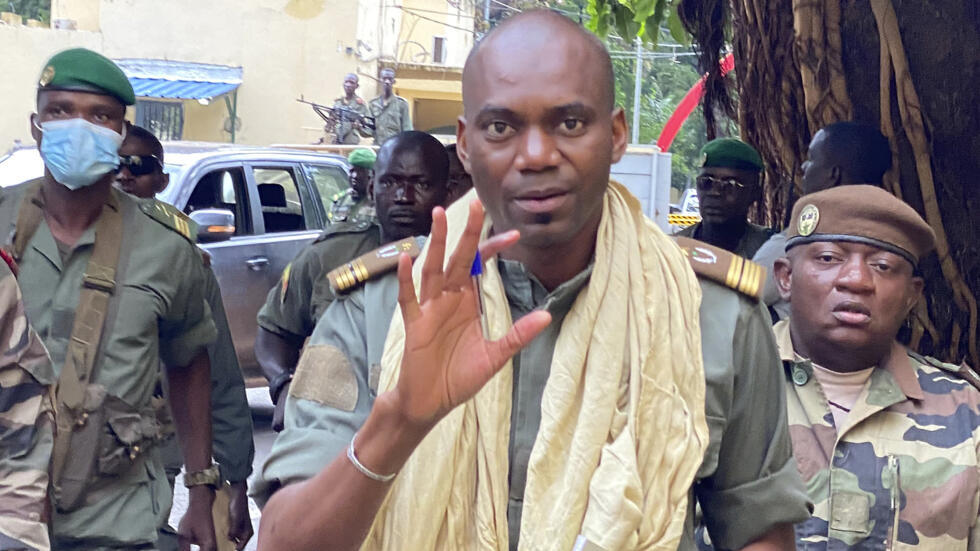  Anges Kevin NZIGOU présent la vision de la plateforme