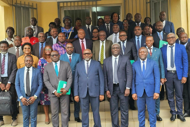  Anges Kevin NZIGOU présent la vision de la plateforme