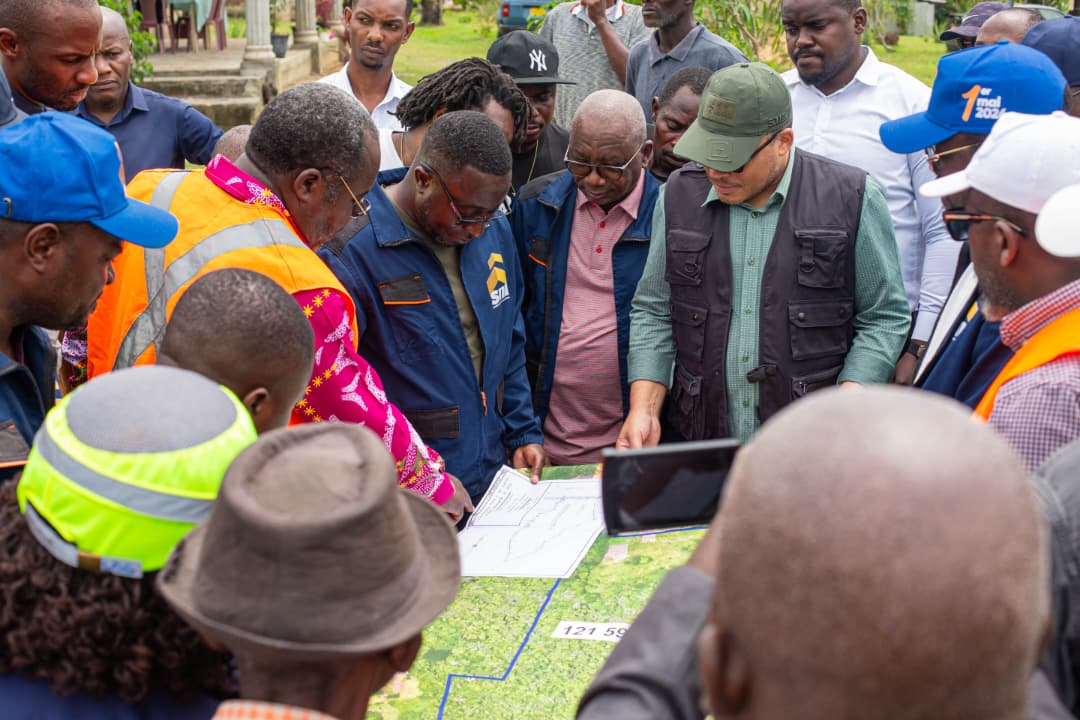  Anges Kevin NZIGOU présent la vision de la plateforme