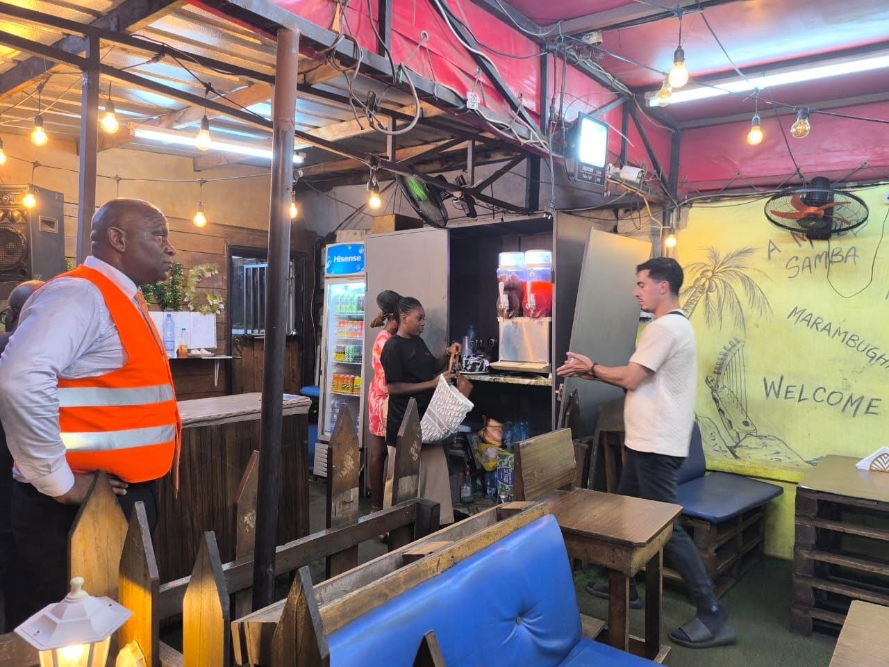 Anges Kevin NZIGOU présent la vision de la plateforme