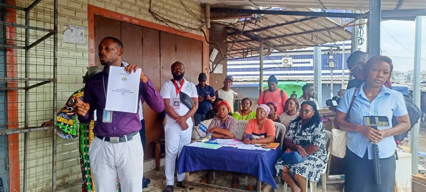  Anges Kevin NZIGOU présent la vision de la plateforme