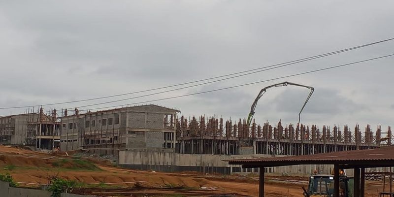  Anges Kevin NZIGOU présent la vision de la plateforme