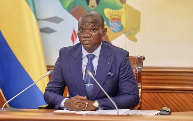  Anges Kevin NZIGOU présent la vision de la plateforme