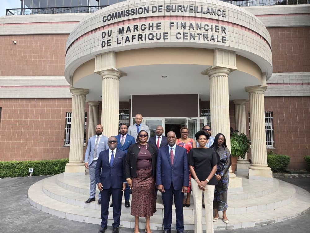 Finance : la COSUMAF échange avec le FMI sur les réformes en cours du marché régional