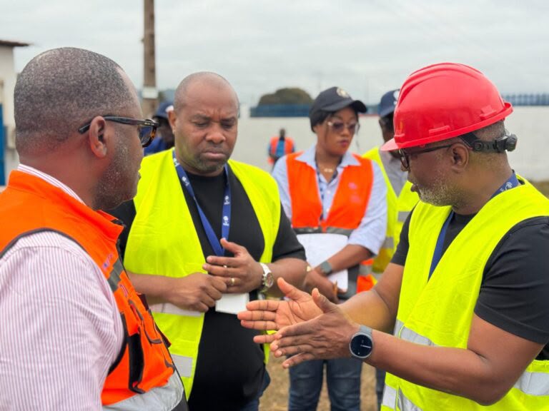  Anges Kevin NZIGOU présent la vision de la plateforme