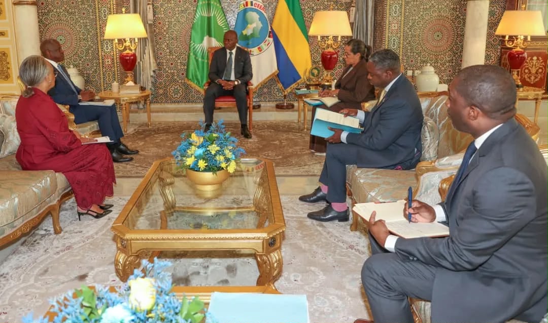 Élections professionnelles : Oligui Nguema reçoit le rapport final d’une réforme historique