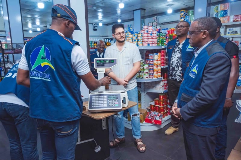  Anges Kevin NZIGOU présent la vision de la plateforme