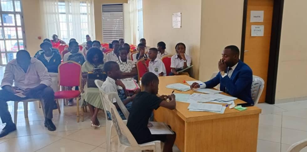  Anges Kevin NZIGOU présent la vision de la plateforme