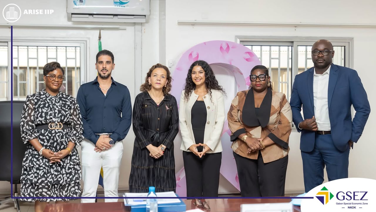  Anges Kevin NZIGOU présent la vision de la plateforme