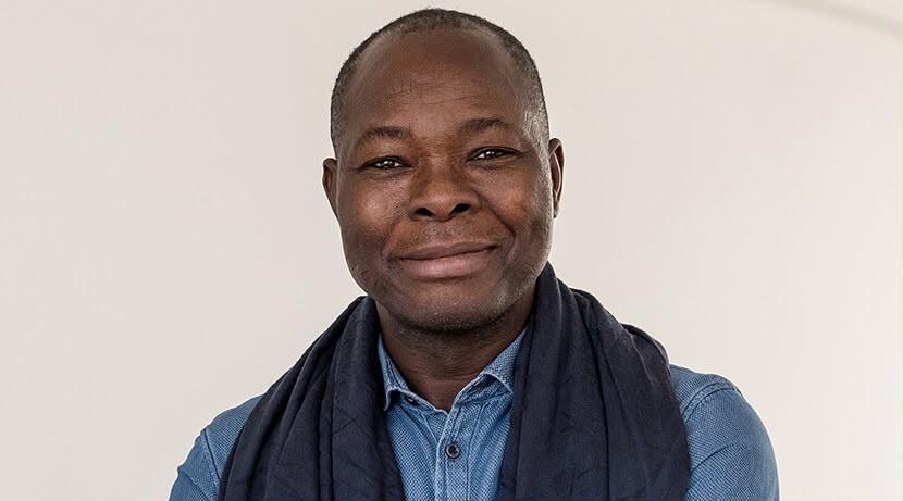  Anges Kevin NZIGOU présent la vision de la plateforme