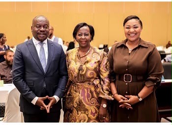 Francophonie : Le  Gabon et Djibouti posent les bases d’un corridor commercial autour du bois gabonais