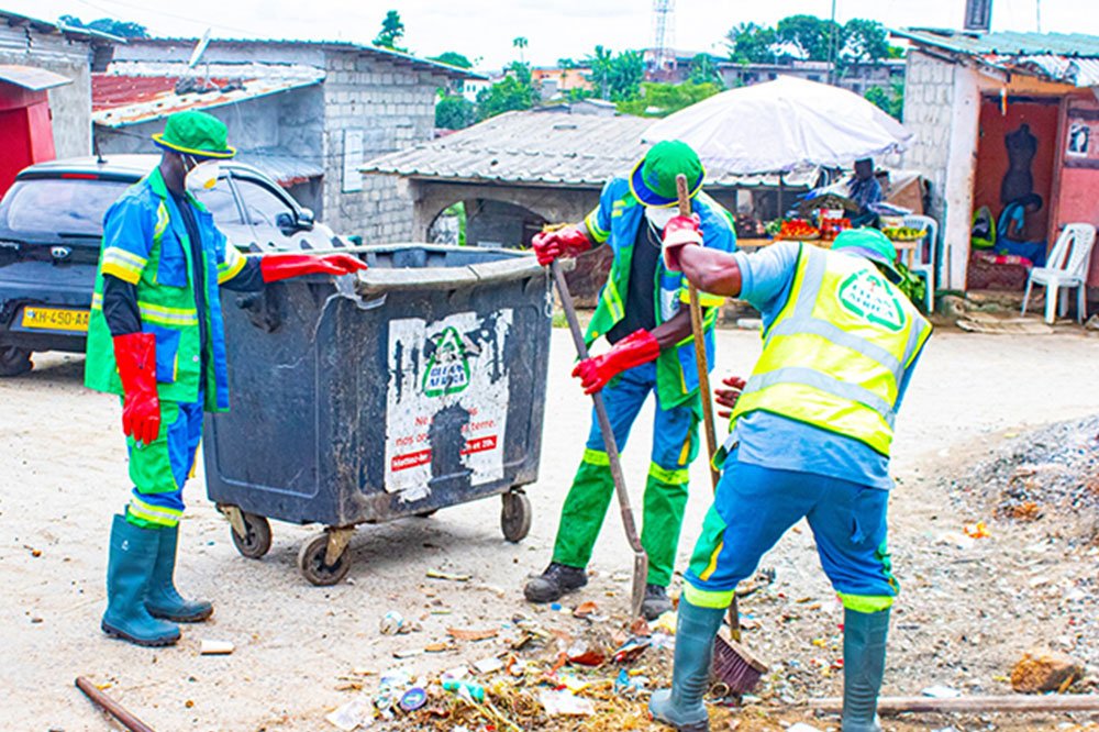 Libreville sous les ordures : quand les bacs débordent plus vite que les promesses